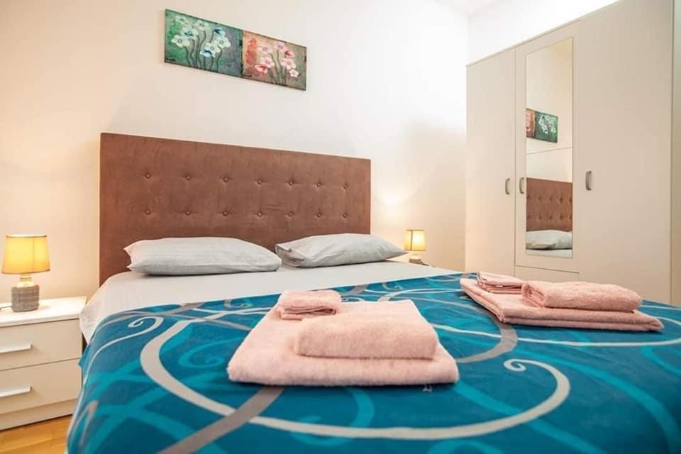 Naki Apartmani 波德戈里察 外观 照片