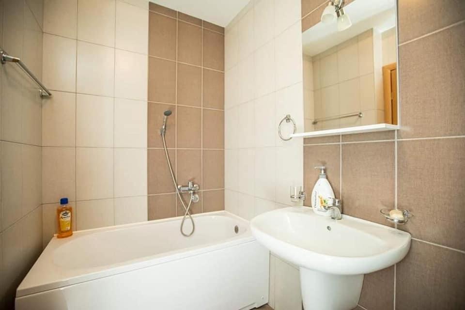Naki Apartmani 波德戈里察 外观 照片