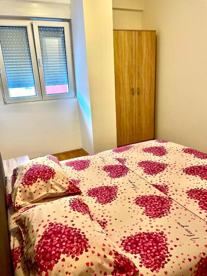 Naki Apartmani 波德戈里察 外观 照片